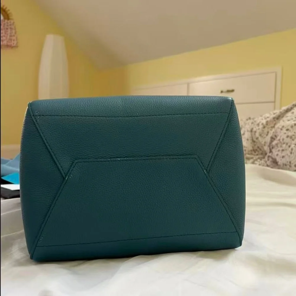 CELINE  Soft Grained Calfskin Sangle Bucket Bag - Picture 11 of 11